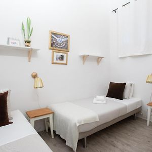 Habitación Económica con 2 Camas Individuales